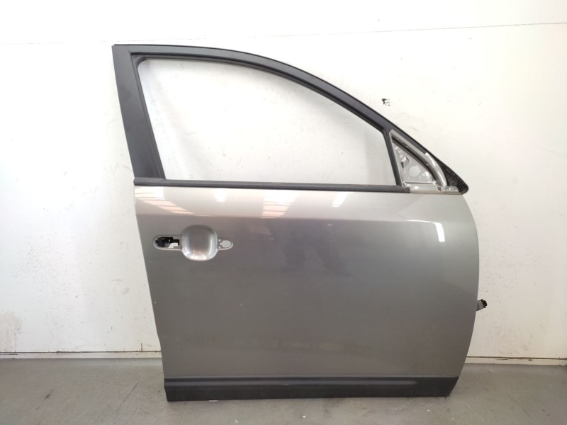 Recambio de puerta delantera derecha para kia sorento 2.2 crdi cat referencia OEM IAM   