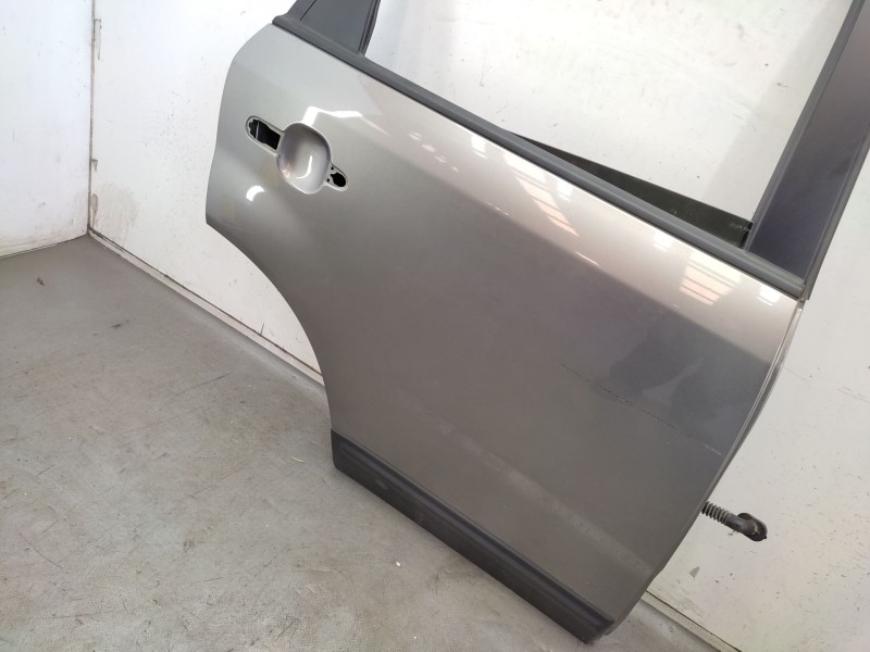 Puerta Trasera Derecha 770042p010  - Kia Sorento 2.2 Crdi Cat 2