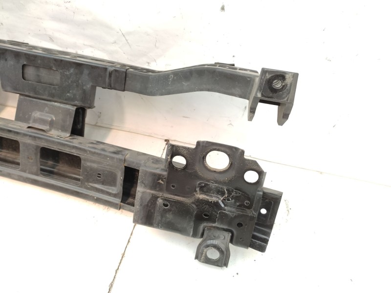 Refuerzo Paragolpes Delantero 865302p300  - Kia Sorento 2.2 Crdi Cat 6