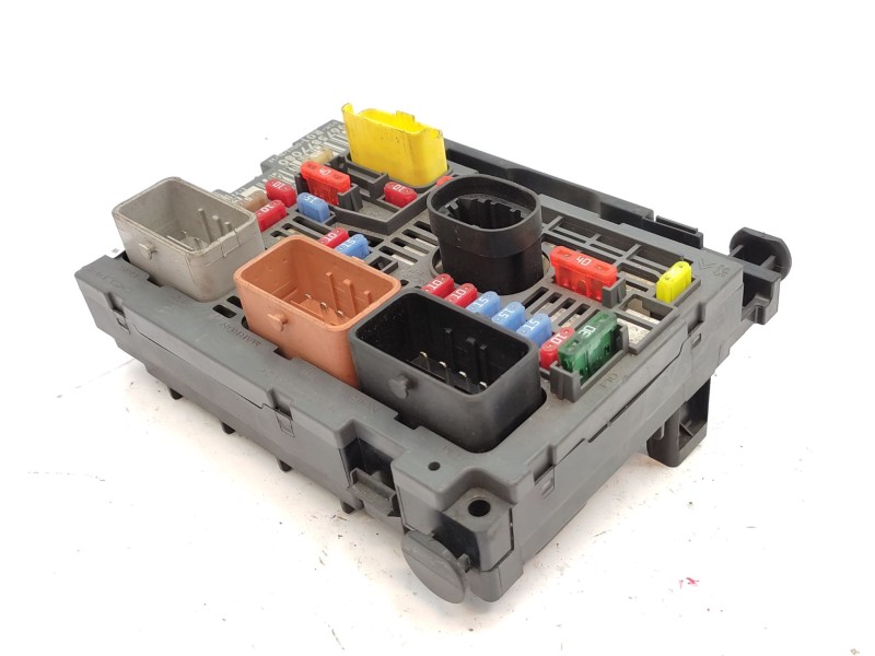 Recambio de caja reles / fusibles para citroën c4 grand picasso i (ua_) 1.6 vti 120 referencia OEM IAM   