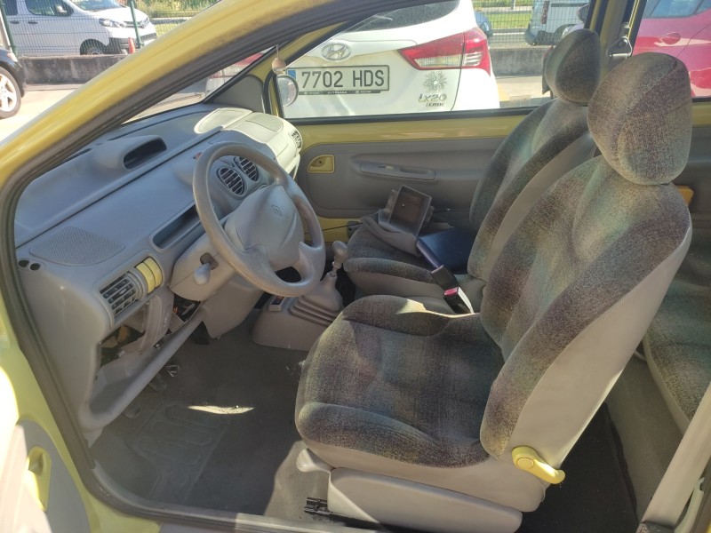 renault twingo (co6) del año 2000