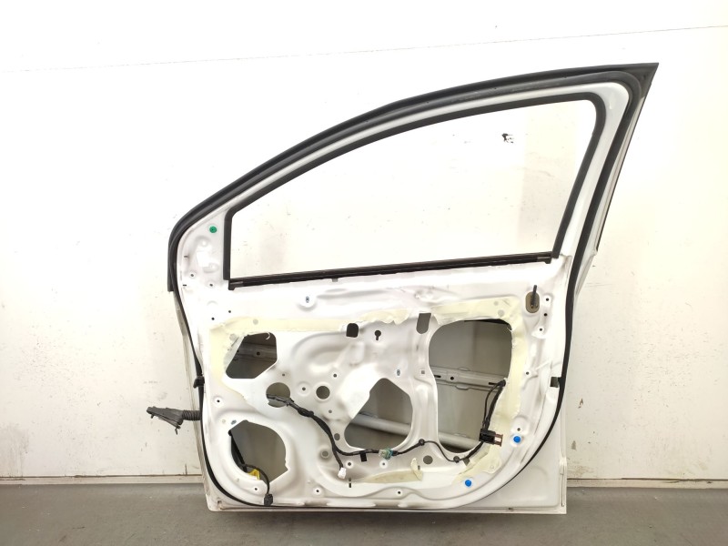 Puerta Delantera Derecha 95940508  - Chevrolet Aveo Berlina Hatchback Ls 6