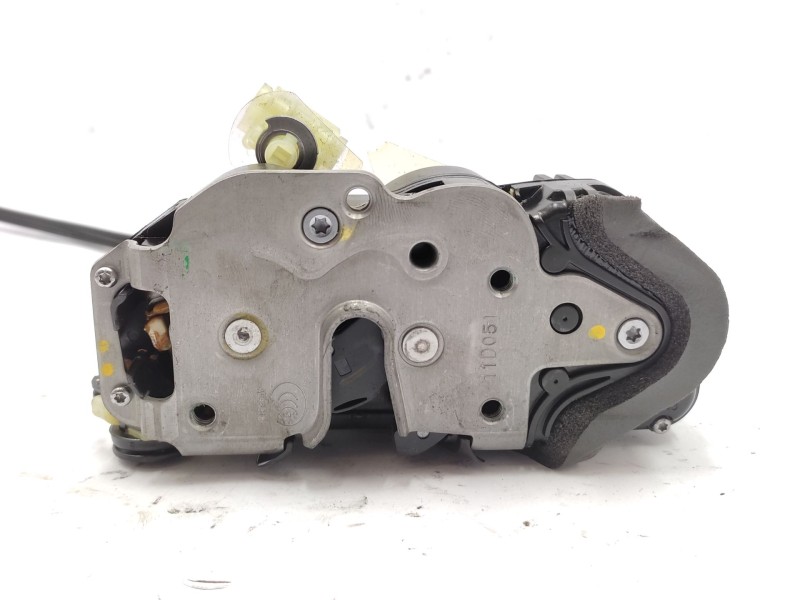 Cerradura Puerta Trasera Izquierda 13578012 13579545  - Chevrolet Aveo Berlina Hatchback Ls 3