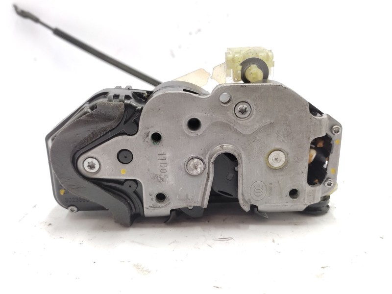Recambio de cerradura puerta trasera derecha para chevrolet aveo berlina hatchback ls referencia OEM IAM   