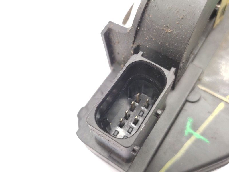 Recambio de cerradura puerta trasera derecha para chevrolet aveo berlina hatchback ls referencia OEM IAM   