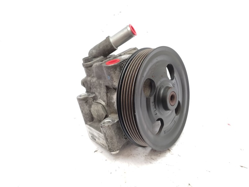 Recambio de bomba servodireccion para ford mondeo iv (ba7) 2.0 tdci referencia OEM IAM  1674663 