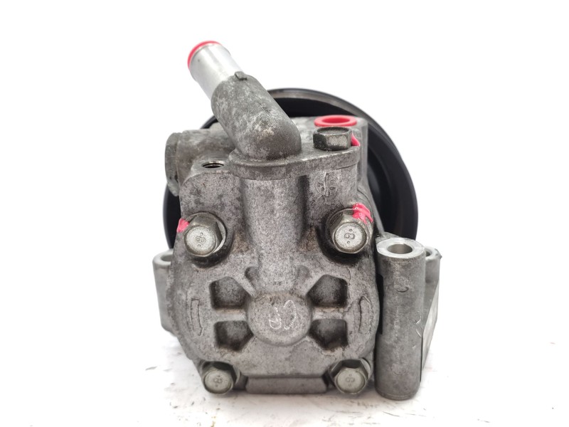 Recambio de bomba servodireccion para ford mondeo iv (ba7) 2.0 tdci referencia OEM IAM  1674663 