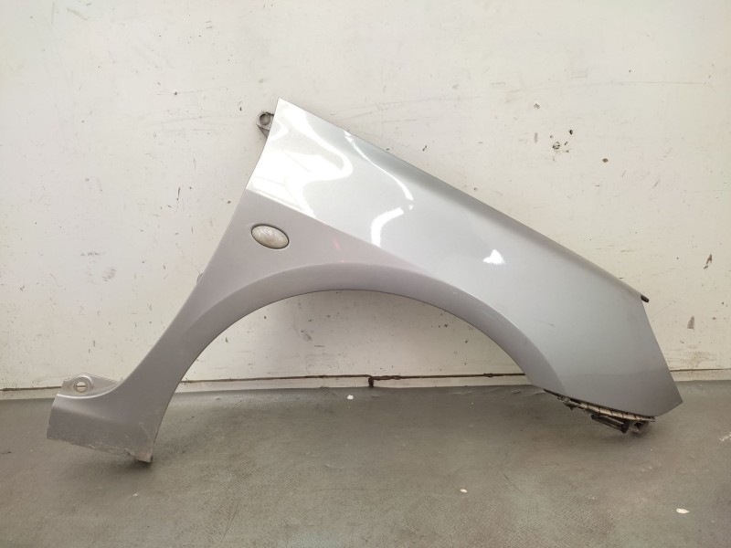Recambio de aleta delantera derecha para peugeot 307 sw (3h) 2.0 hdi 90 referencia OEM IAM  7841N7 