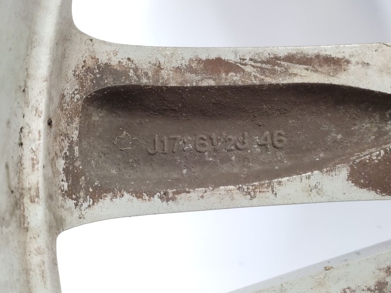 Llanta 4250c076  - Mitsubishi Asx (ga_w_) 1.8 Di-d (ga6w) 3