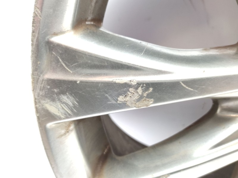 Recambio de llanta para toyota rav 4 referencia OEM IAM   