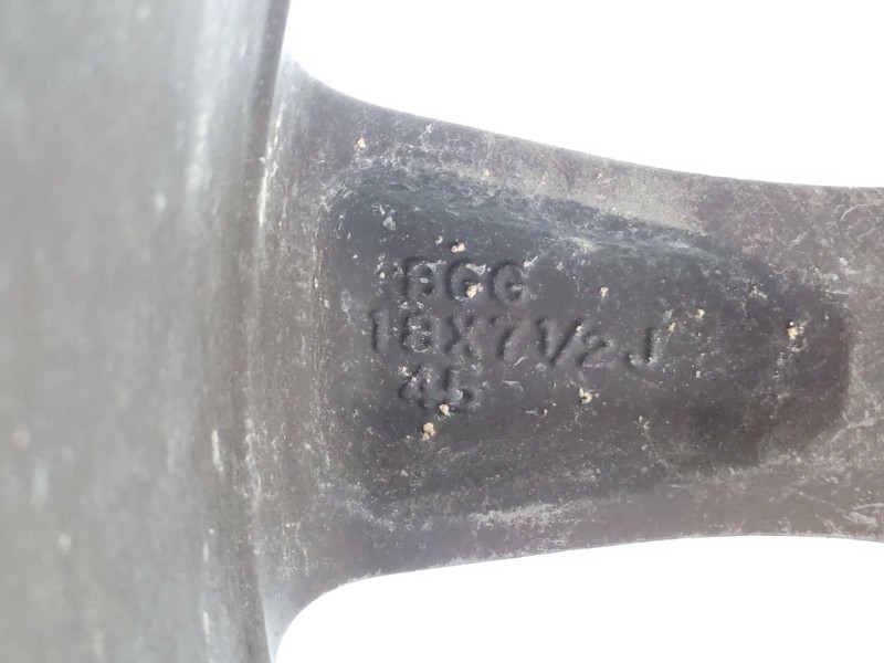 Recambio de llanta para toyota rav 4 referencia OEM IAM   