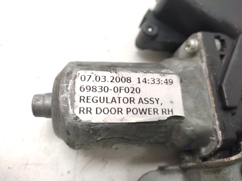 Elevalunas Trasero Derecho 698300f020  - Toyota Corolla Verso (r1) 2.2 D-4d Luna 5