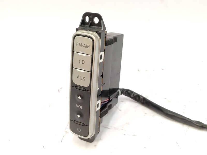 Recambio de mando multifuncion para nissan leaf referencia OEM IAM   