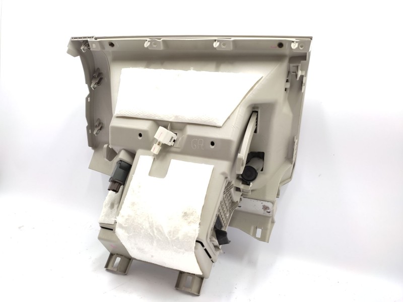 Guantera 685203nd0a  - Nissan Leaf 3