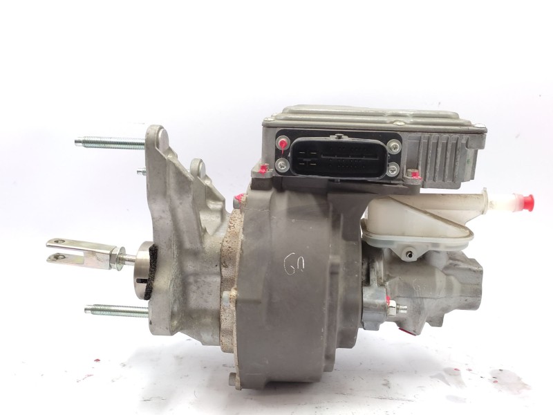 Recambio de bomba freno para nissan leaf referencia OEM IAM   