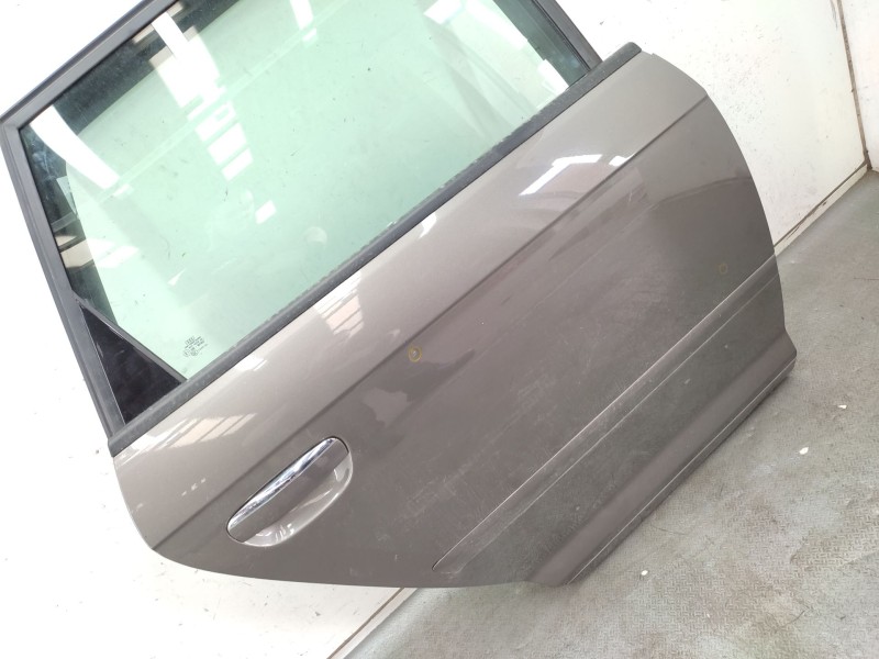 Recambio de puerta trasera derecha para audi a3 sportback (8pa) 2.0 tfsi quattro referencia OEM IAM  8P4833052A 