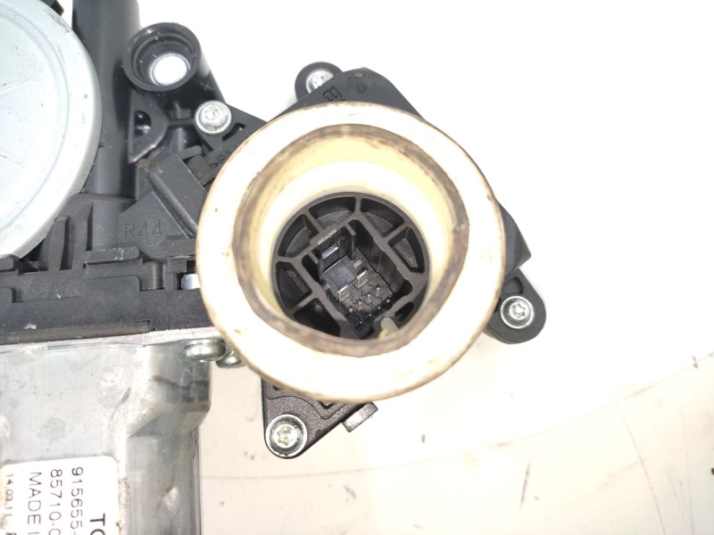 Elevalunas Delantero Derecho 698100f020  - Toyota Verso Advance 2