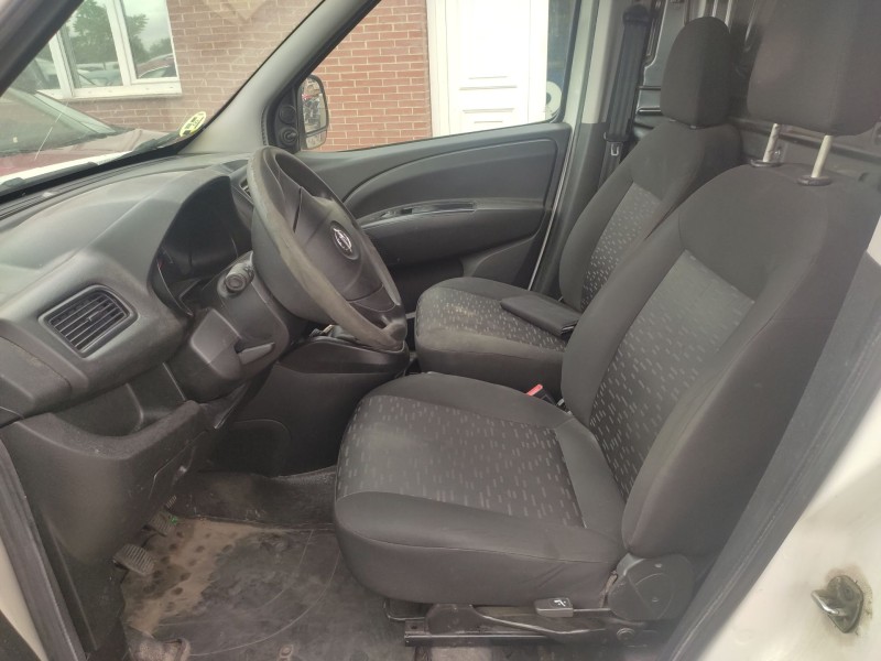 opel combo furgoneta/monovolumen (x12) del año 2016