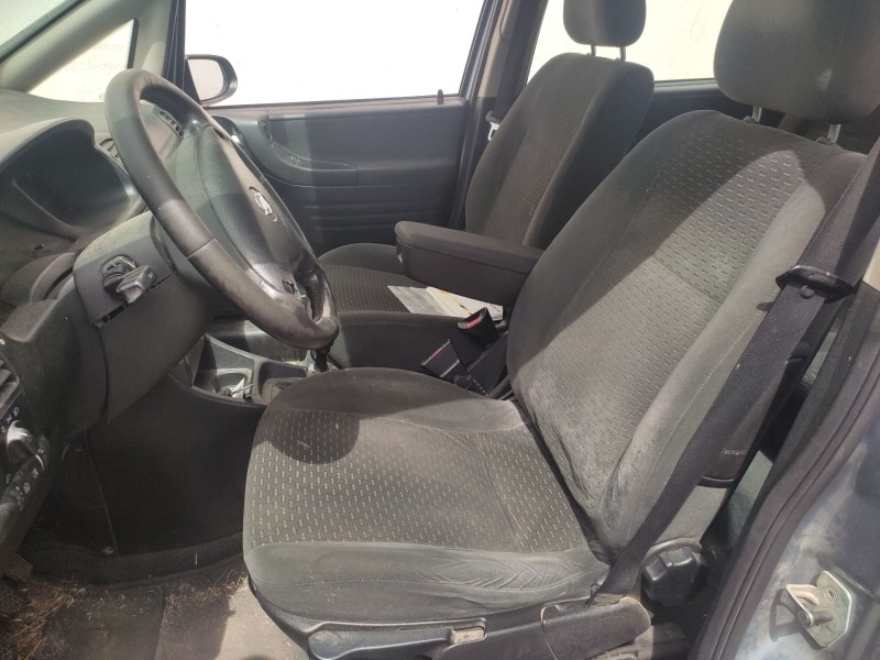 opel zafira a monospace (t98) del año 2004