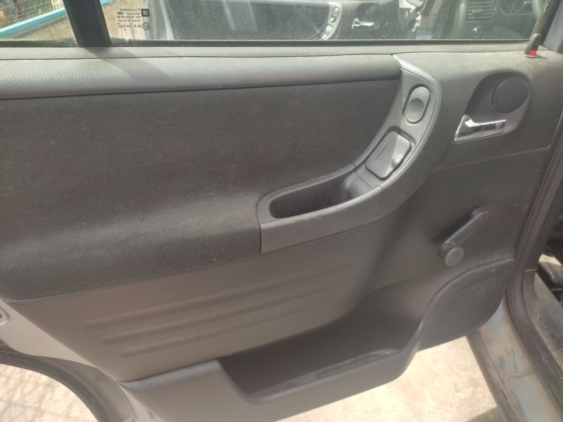 opel zafira a monospace (t98) del año 2004
