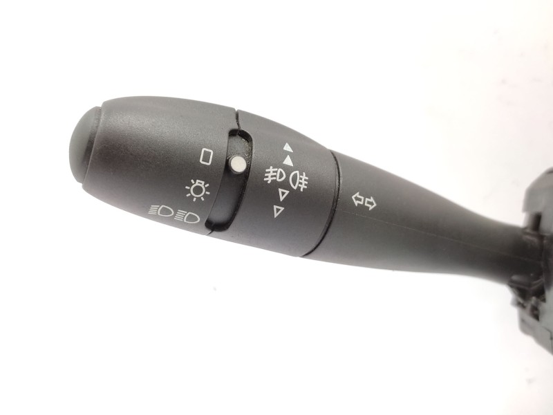 Recambio de mando multifuncion para peugeot 407 (6d_) 2.0 (6drfnb, 6drfne) referencia OEM IAM   