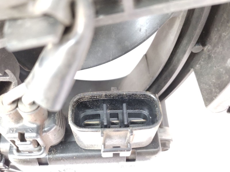Recambio de electroventilador para infiniti ex 30d referencia OEM IAM 214811BY0A  