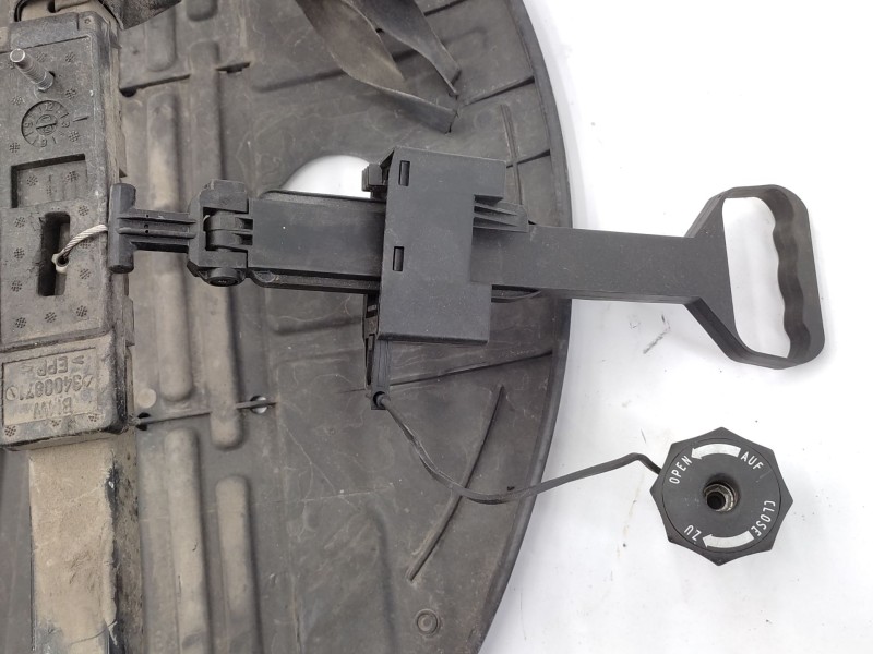 Recambio de soporte rueda repuesto para bmw x3 (e83) xdrive 20 d referencia OEM IAM   
