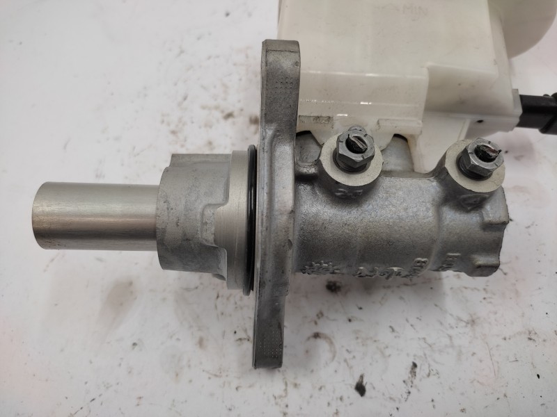 Recambio de bomba freno para fiat 500 x (334) city cross referencia OEM IAM 77367149 17502728679 