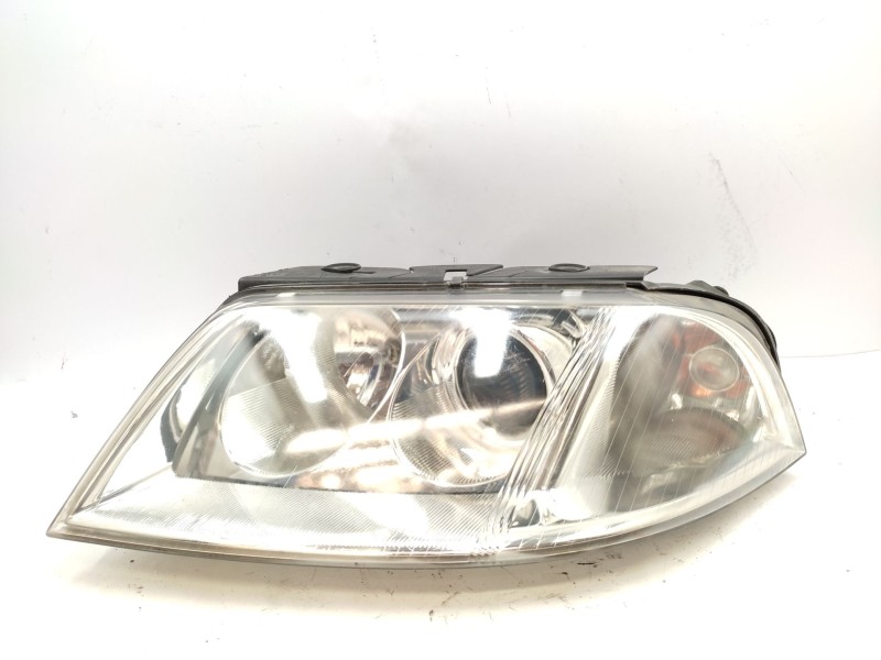 Recambio de faro izquierdo para volkswagen passat b5.5 (3b3) 1.9 tdi referencia OEM IAM 3B0941015AN  1EL00835001