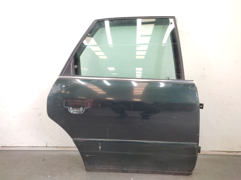 Recambio de puerta trasera derecha para audi 80/90 (893) 90 referencia OEM IAM   