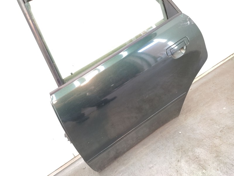 Puerta Trasera Izquierda 8d0833051  - Audi A4 B5 (8d2) 1.9 Tdi 3