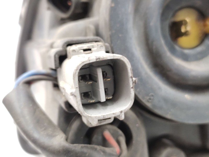Recambio de faro derecho para toyota avensis (_t22_) 1.8 vvt-i (zzt221_) referencia OEM IAM   