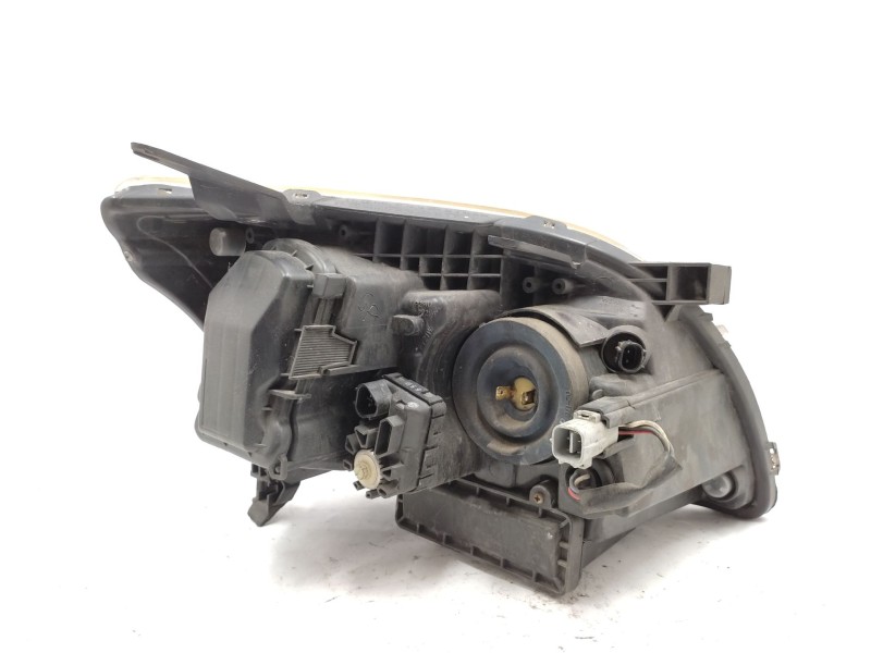 Faro Izquierdo 8117005211  - Toyota Avensis (_t22_) 1.8 Vvt-i (zzt221_) 2