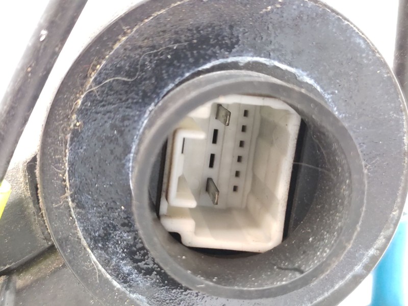 Recambio de cerradura puerta trasera izquierda para toyota avensis (_t22_) 1.8 vvt-i (zzt221_) referencia OEM IAM   