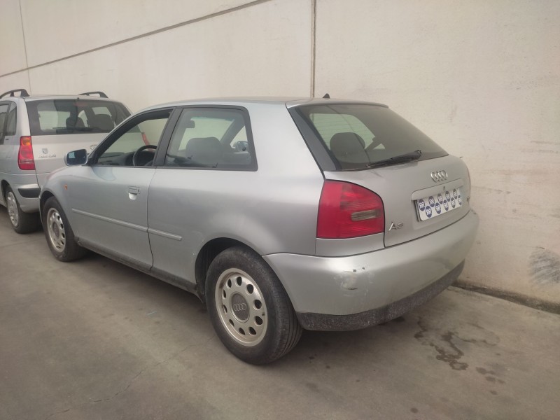 audi a3 (8l1) del año 1996