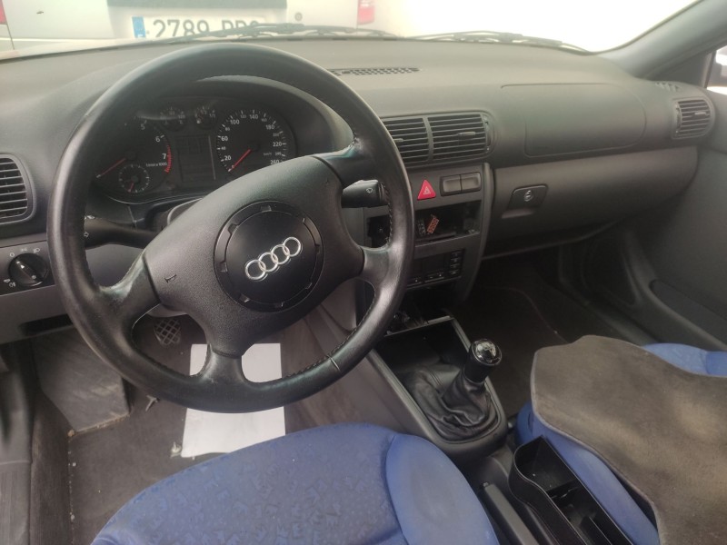 audi a3 (8l1) del año 1996