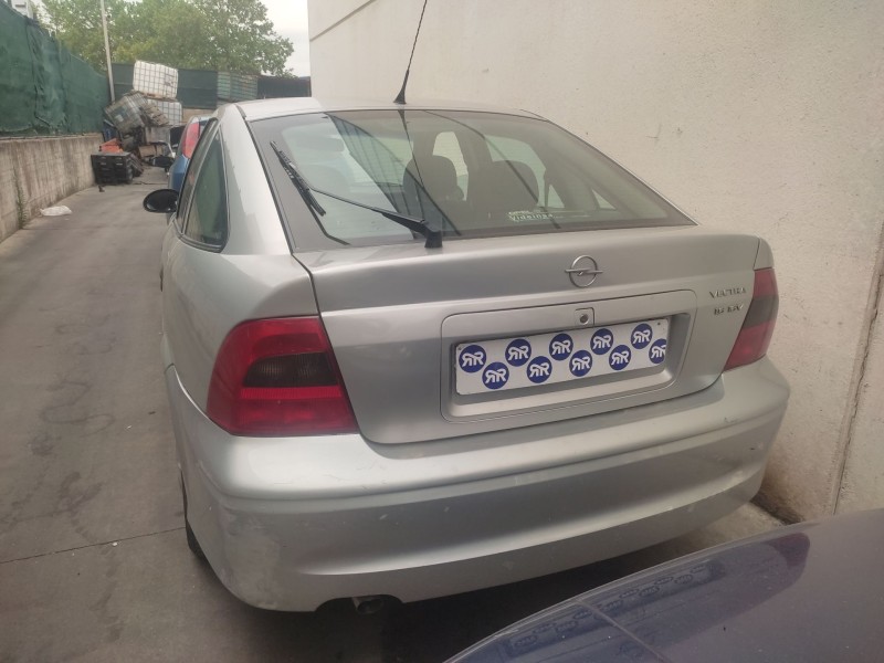 opel vectra b (j96) del año 2000