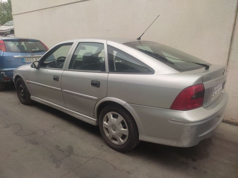 opel vectra b (j96) del año 2000