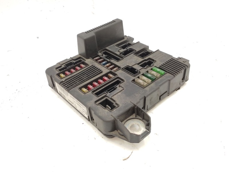 Recambio de caja reles / fusibles para renault megane ii (bm0/1_, cm0/1_) 1.9 dci (bm0g, cm0g) referencia OEM IAM   