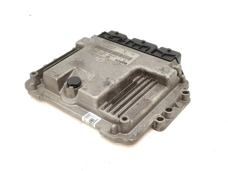 Recambio de centralita motor uce para renault megane ii (bm0/1_, cm0/1_) 1.9 dci (bm0g, cm0g) referencia OEM IAM   
