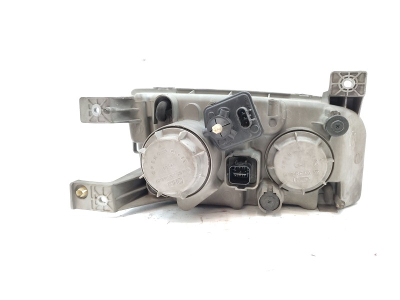 Faro Izquierdo 921033a020  - Hyundai Trajet (fo) 2.0 Crdi 2