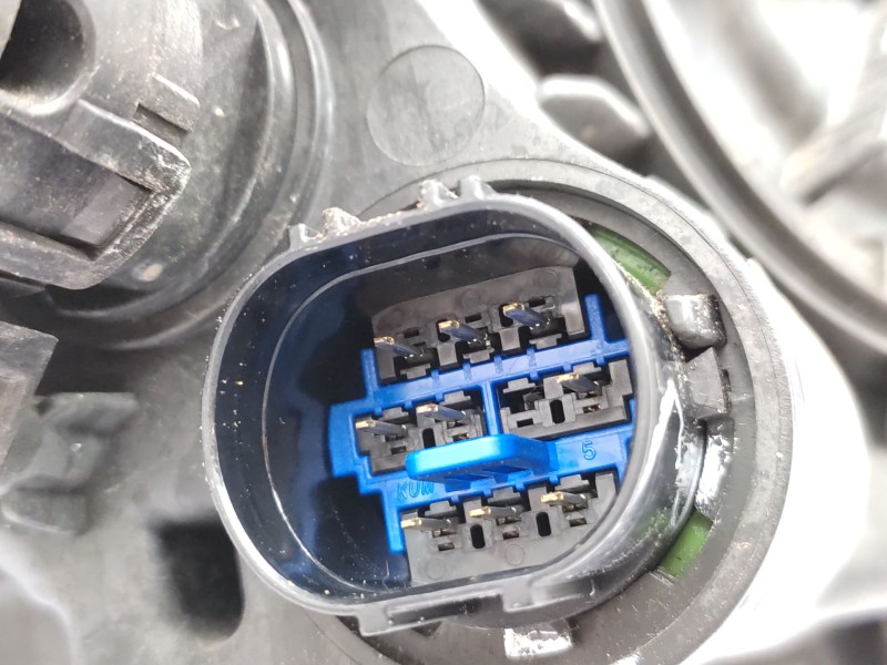 Recambio de faro izquierdo para hyundai tucson (tl, tle) 1.6 gdi referencia OEM IAM  92101D7100 