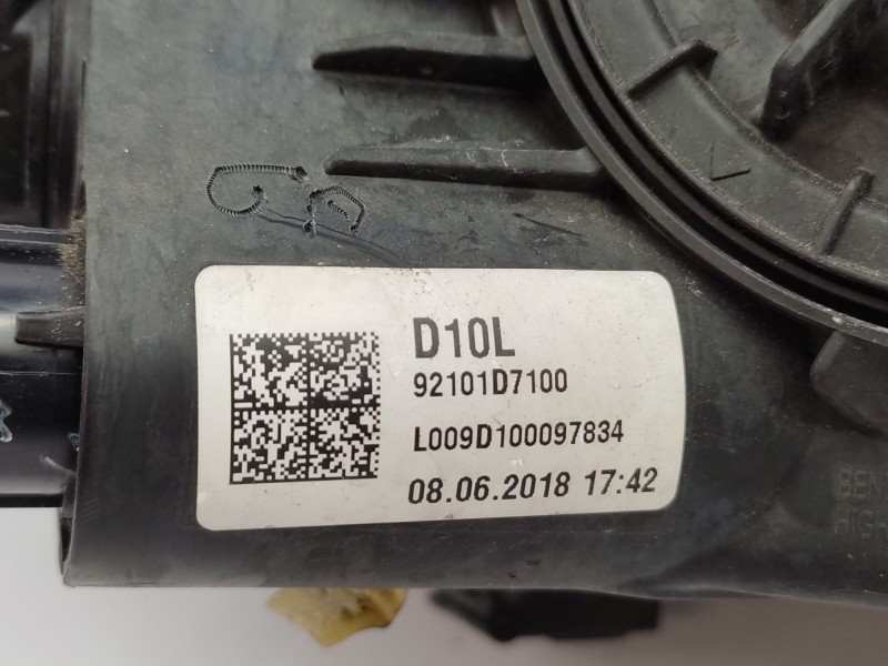 Recambio de faro izquierdo para hyundai tucson (tl, tle) 1.6 gdi referencia OEM IAM  92101D7100 