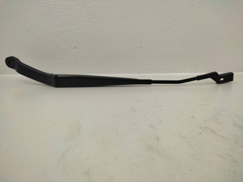 Recambio de brazo limpia delantero izquierdo para fiat 500 x (334) city cross referencia OEM IAM 52108466  