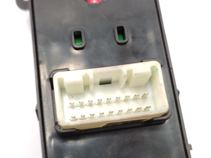 Recambio de mando elevalunas delantero izquierdo para hyundai tucson (tl, tle) 1.6 gdi referencia OEM IAM   