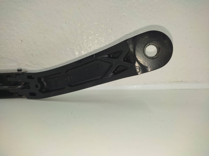 Recambio de brazo limpia delantero izquierdo para fiat 500 x (334) city cross referencia OEM IAM 52108466  