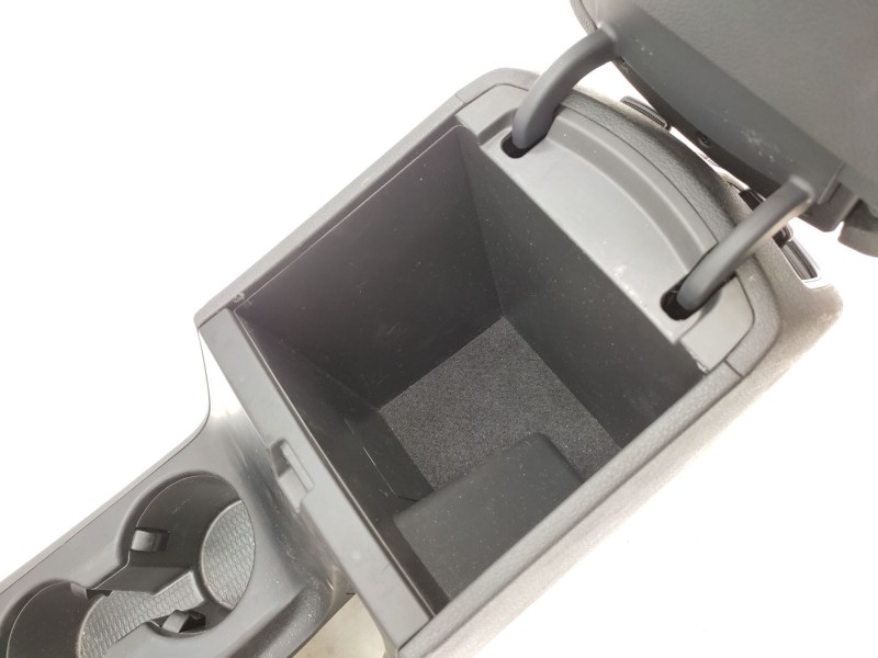 Recambio de consola central para hyundai tucson (tl, tle) 1.6 gdi referencia OEM IAM   