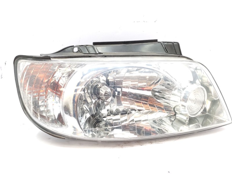 Recambio de faro derecho para hyundai matrix (fc) 1.6 referencia OEM IAM 9210417030  