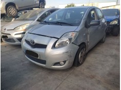 toyota yaris (_p9_) del año 2010