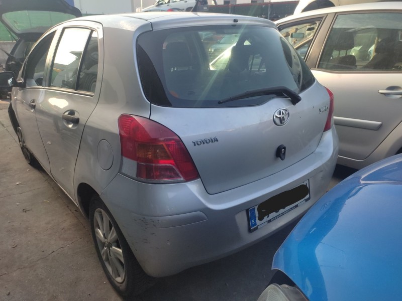 toyota yaris (_p9_) del año 2010